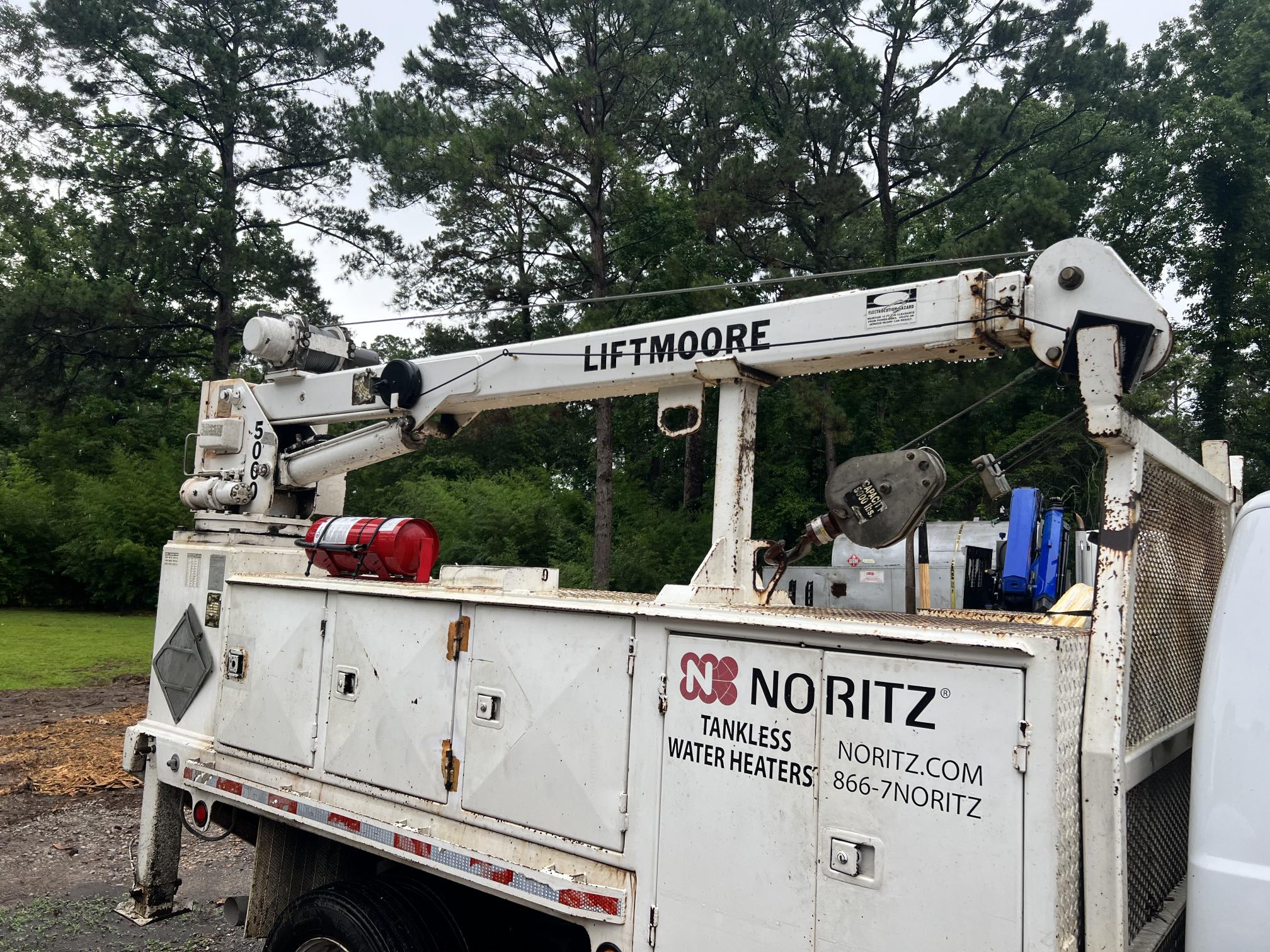 2013 FORD F450 - Image 9