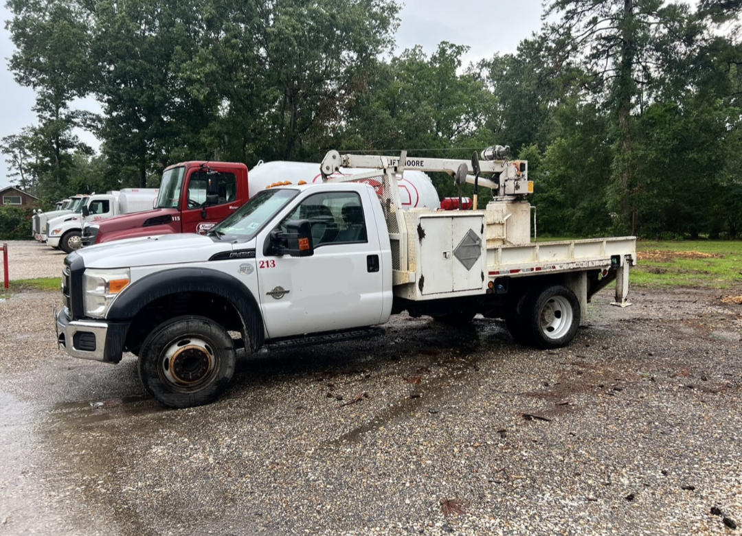 2013 FORD F450 - Image 4