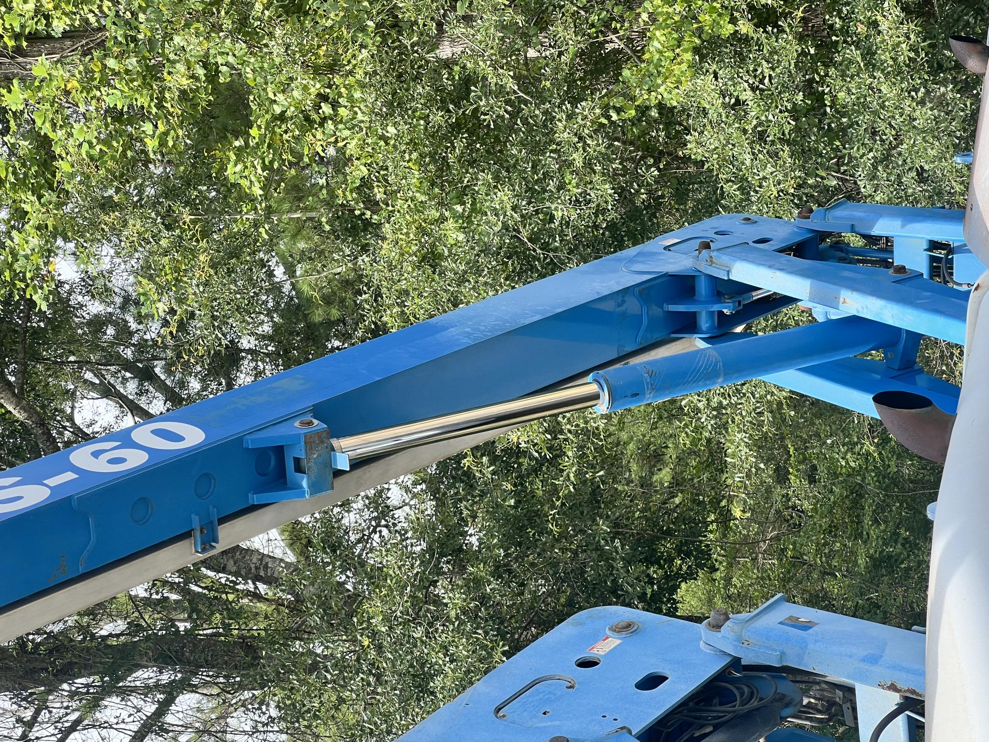 2006 GENIE S60 - Image 24