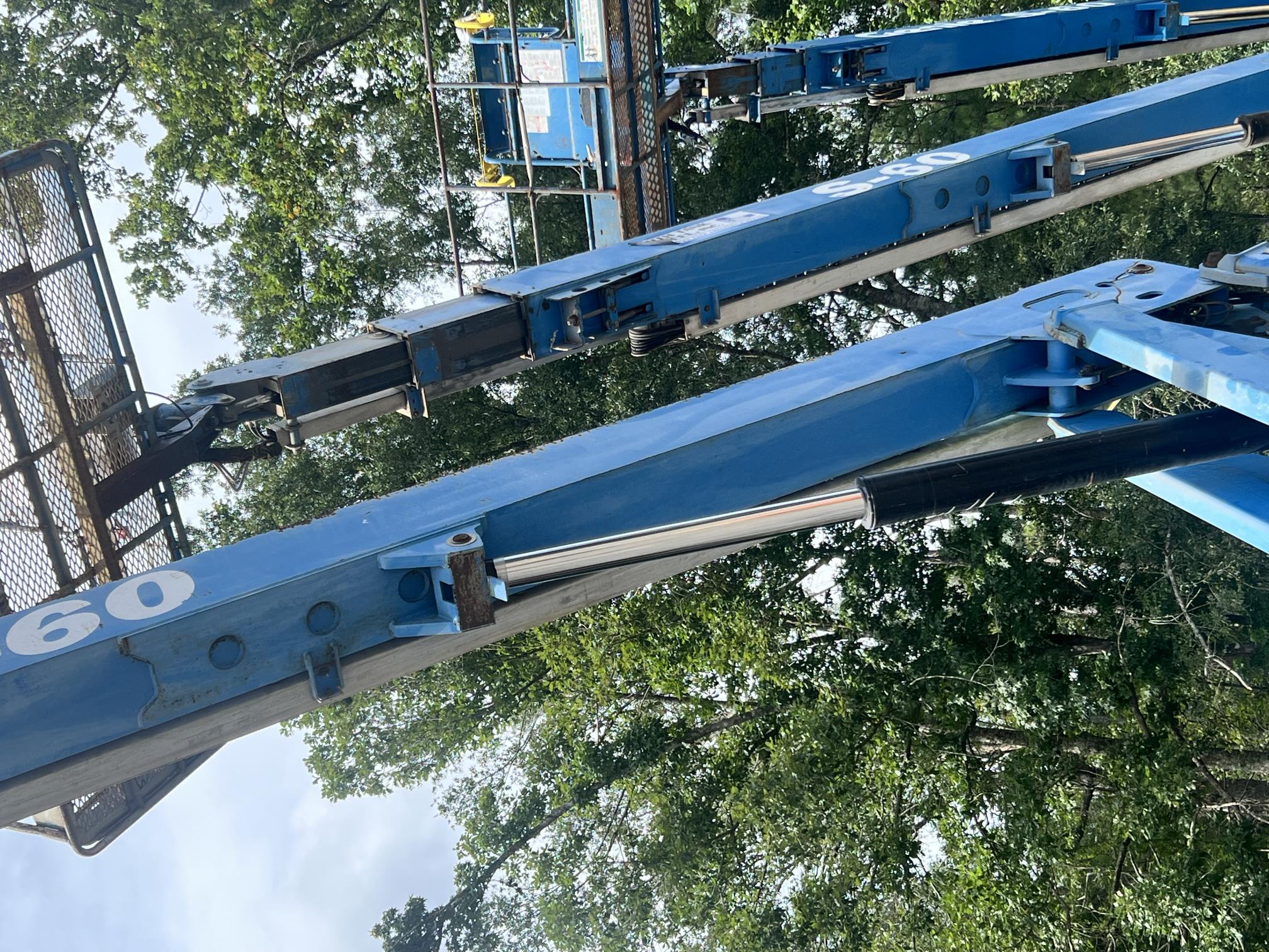 2006 GENIE S60 - Image 23