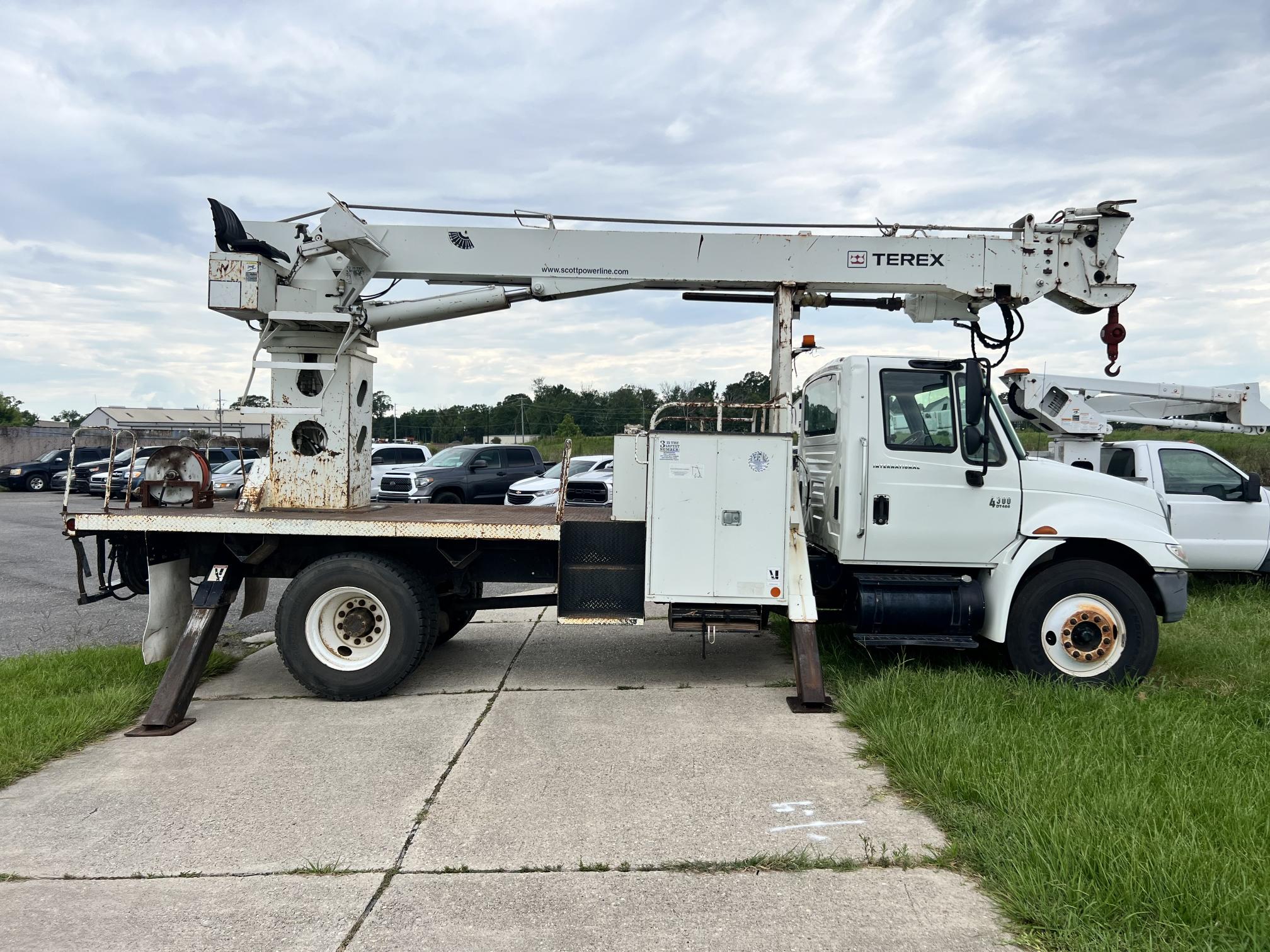 2007 INTERNATIONAL 4300