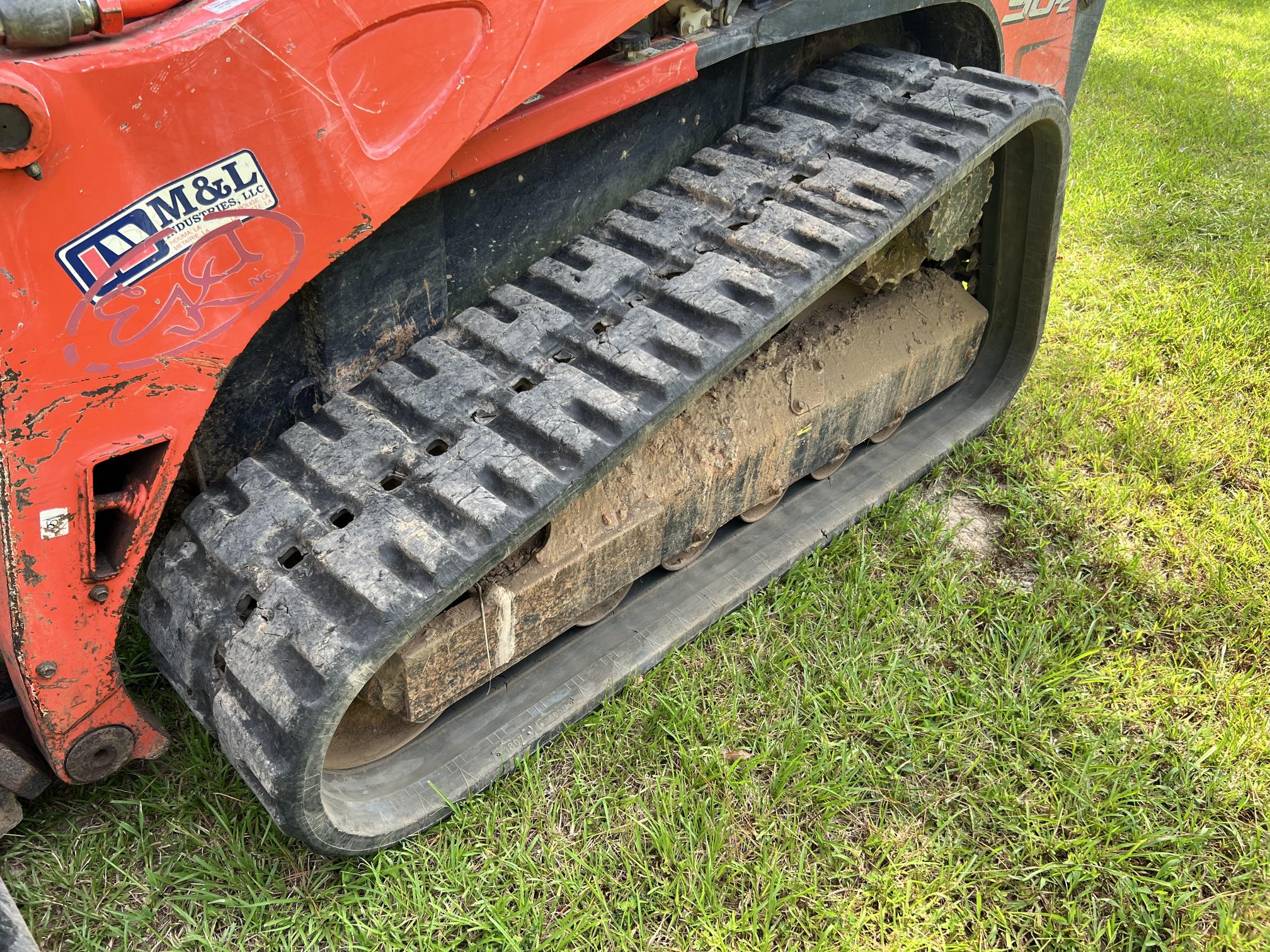 2013 KUBOTA SVL90-2 - view 11 of 33
