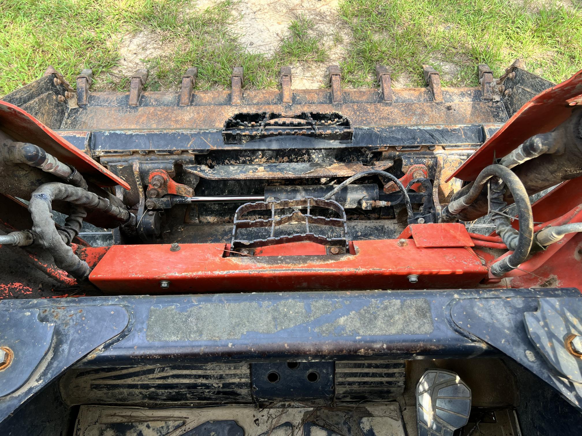 2013 KUBOTA SVL90-2 - Image 26