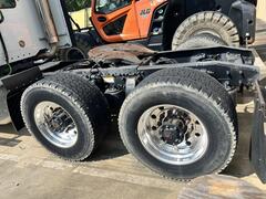 2016 FREIGHTLINER CL120 Glider - Image 10