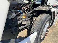 2016 FREIGHTLINER CL120 Glider - Image 18