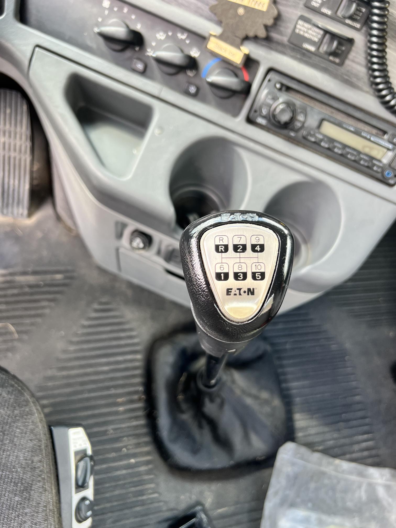 2016 FREIGHTLINER CL120 Glider - Image 29