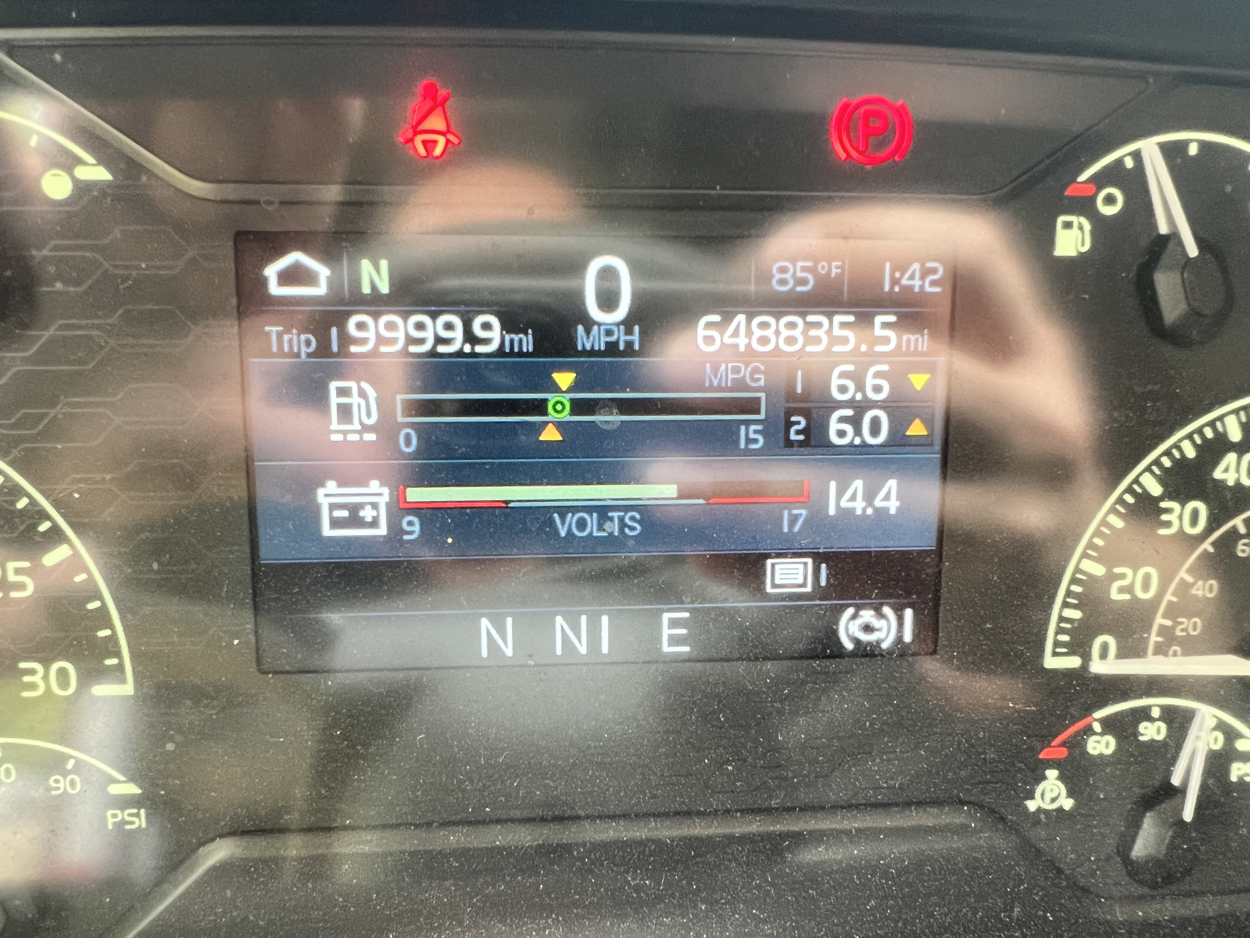 2019 VOLVO VNL860 - Image 39