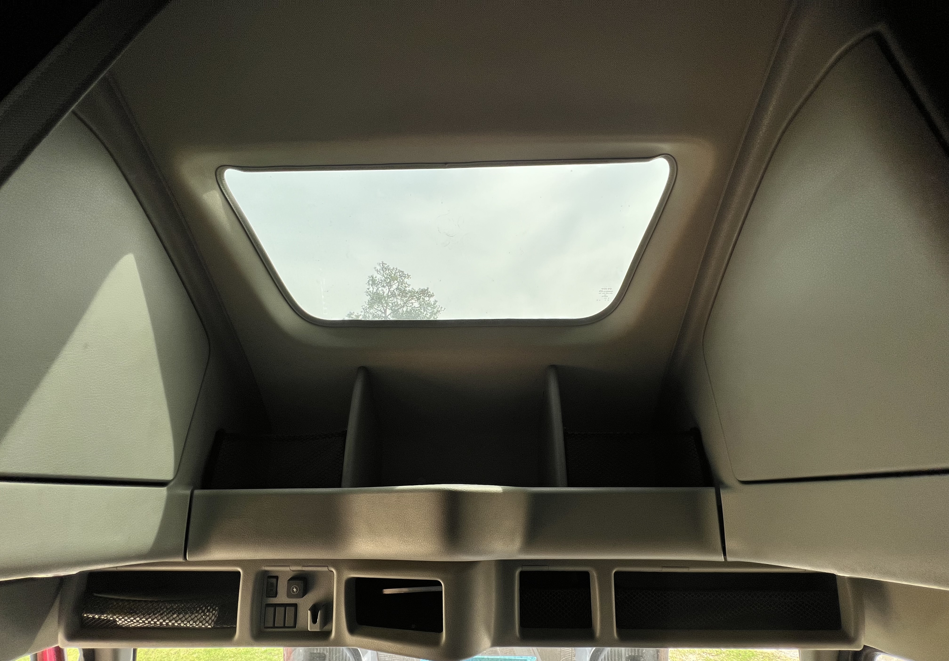 2019 VOLVO VNL860 - Image 45