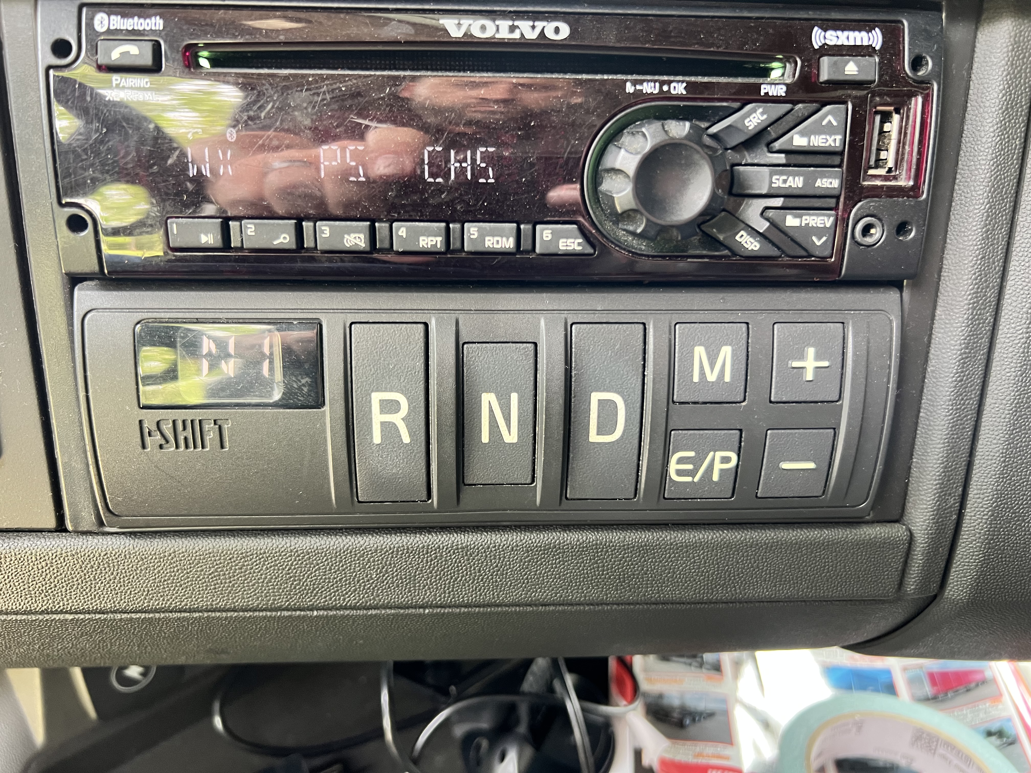 2019 VOLVO VNL860 - Image 35