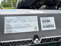 2019 VOLVO VNL860 - Image 30