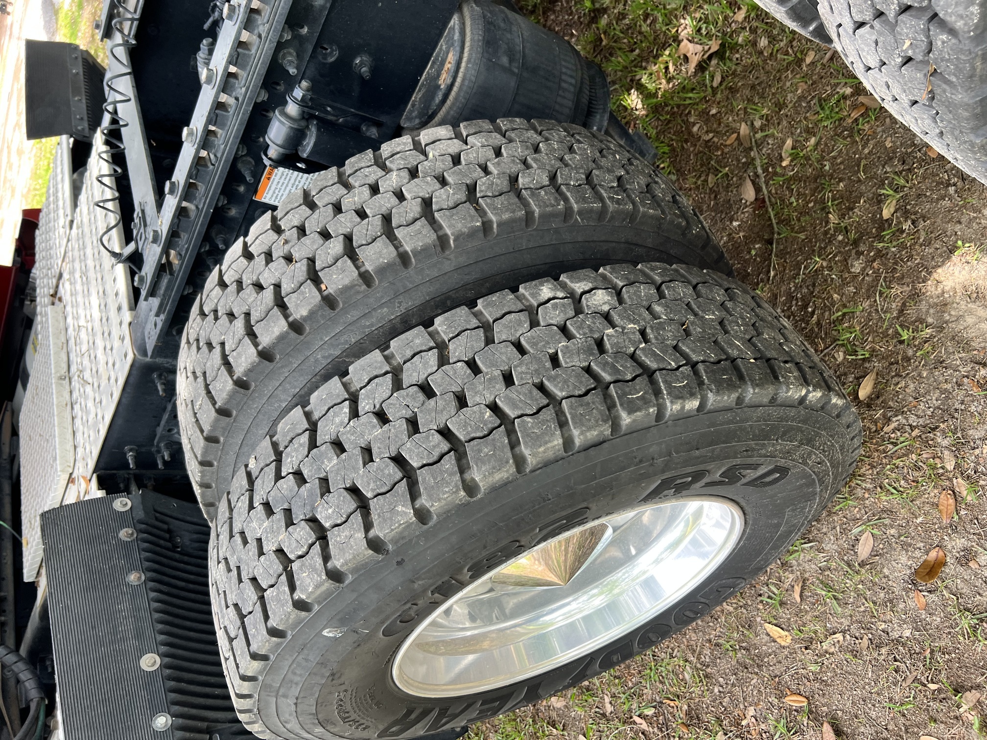 2019 VOLVO VNL860 - Image 20