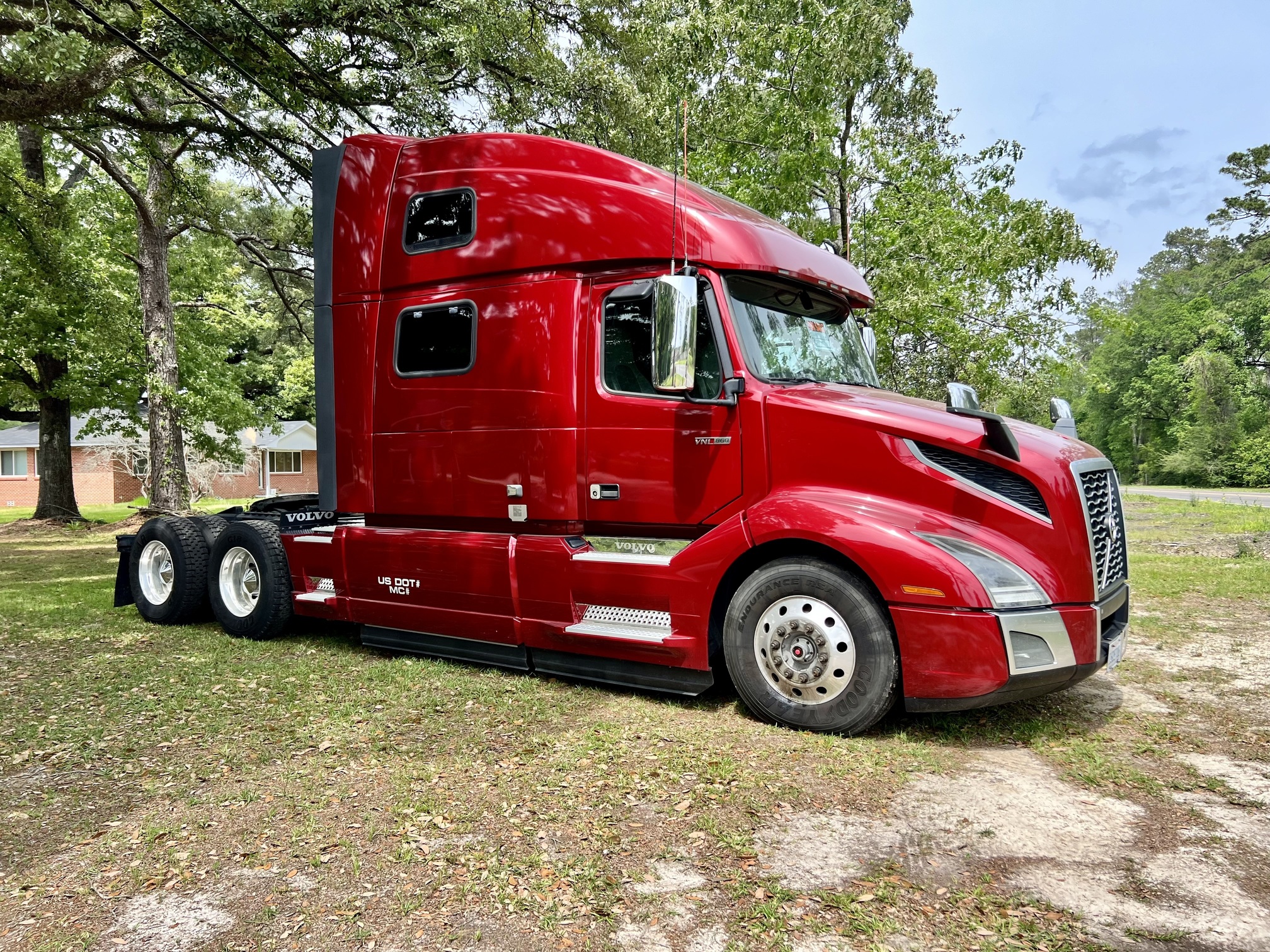 2019 VOLVO VNL860 - Image 5