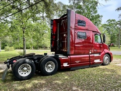 2019 VOLVO VNL860 - Image 7
