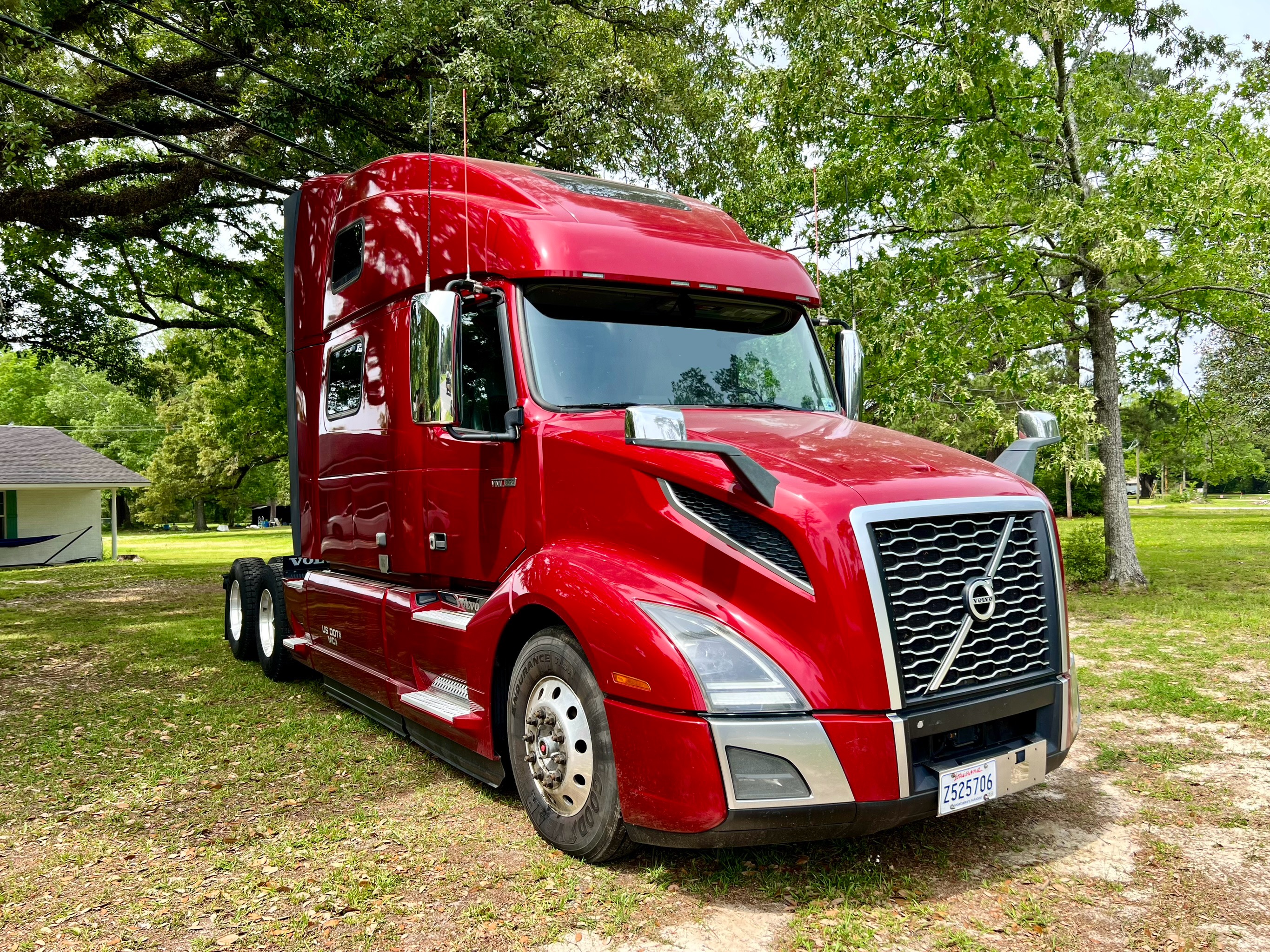 2019 VOLVO VNL860 - Image 4