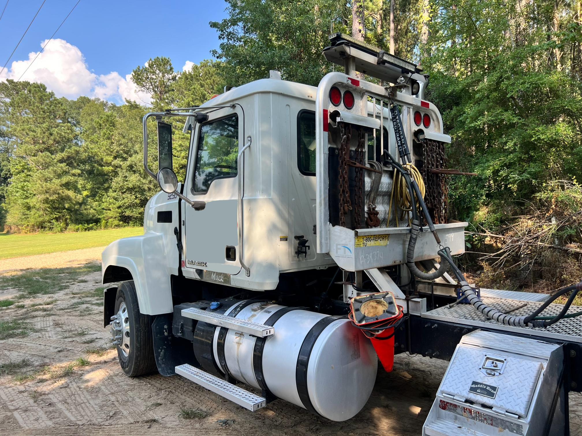 2015 MACK CHU613 - Image 8