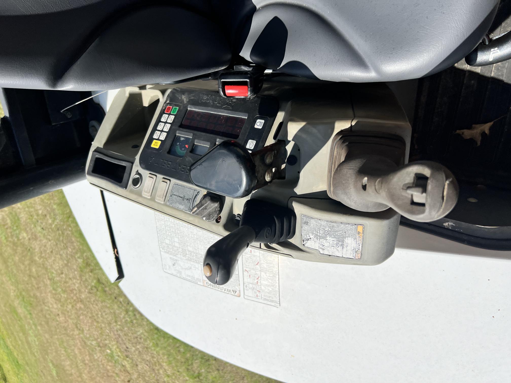 2013 BOBCAT E50 - Image 31