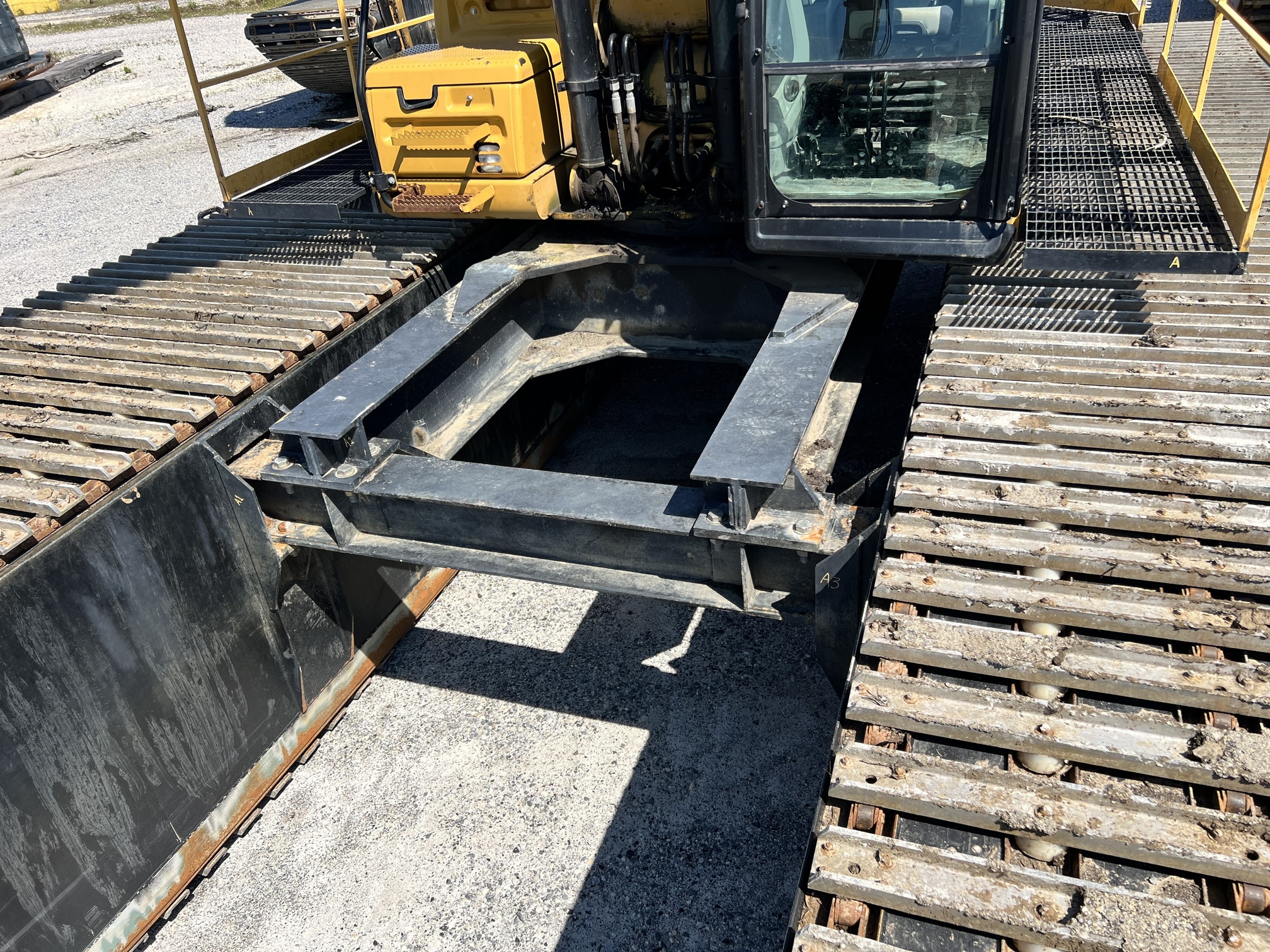 2018 CATERPILLAR 326FL - Image 46