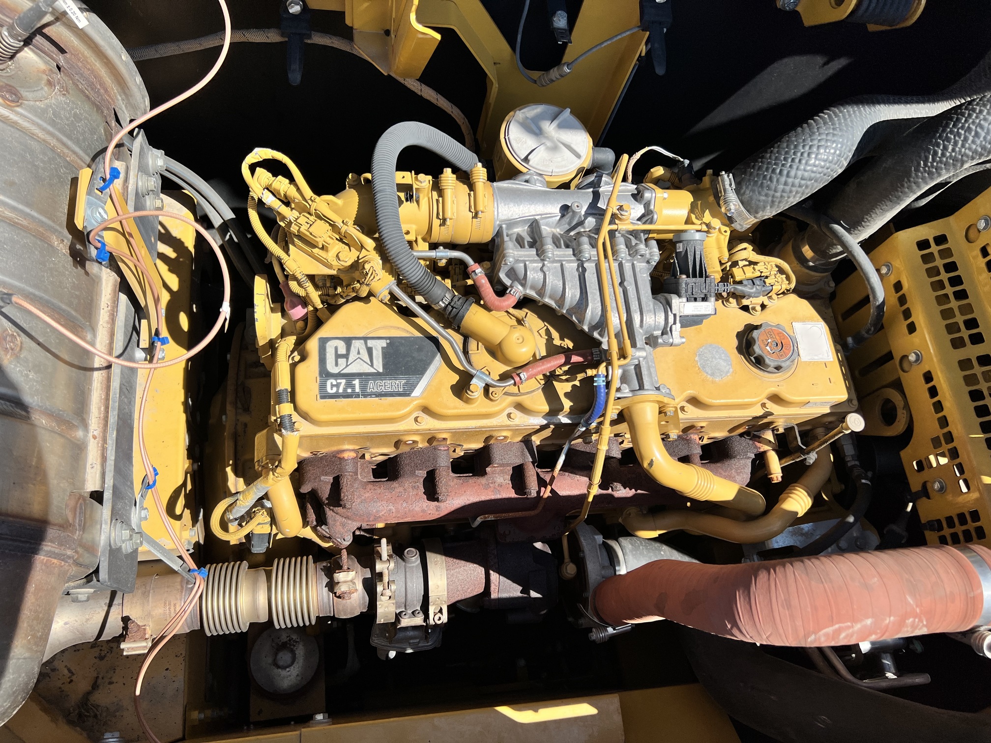 2018 CATERPILLAR 326FL - Image 65