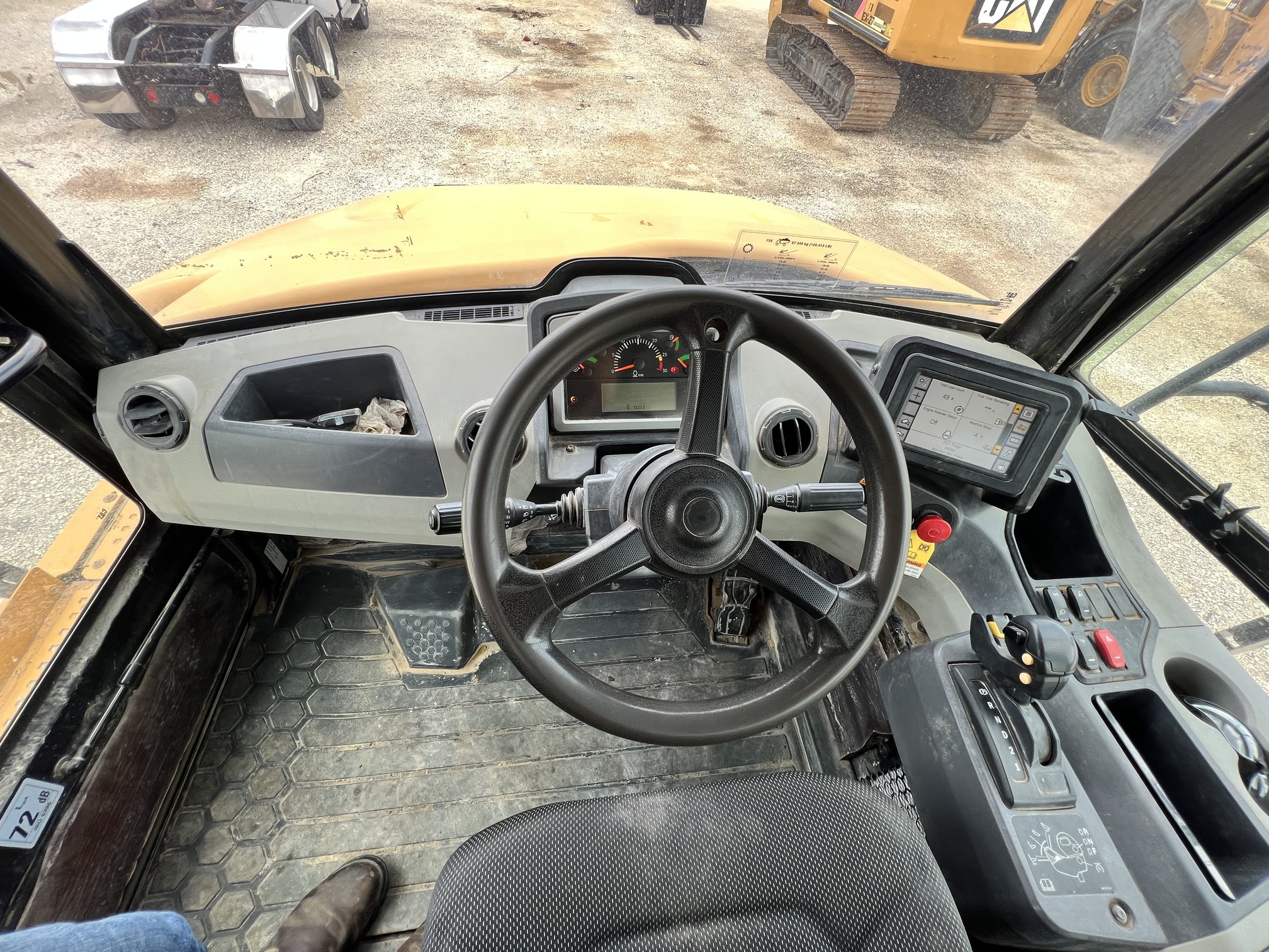 2019 CATERPILLAR 735 - Image 27