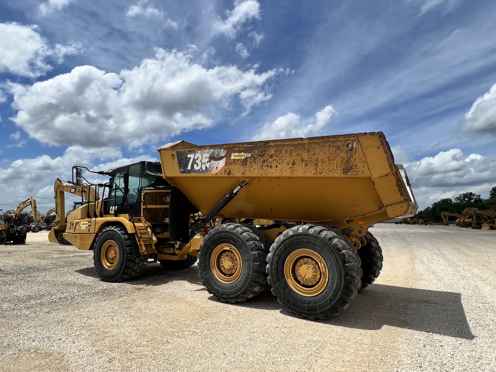 2019 CATERPILLAR 735 - view 3 of 28