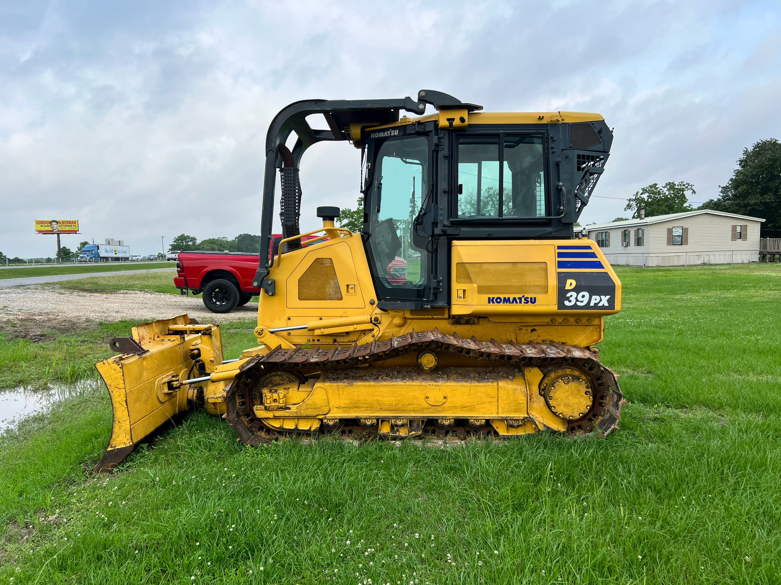 2015 KOMATSU D39PX-23 - Image 5
