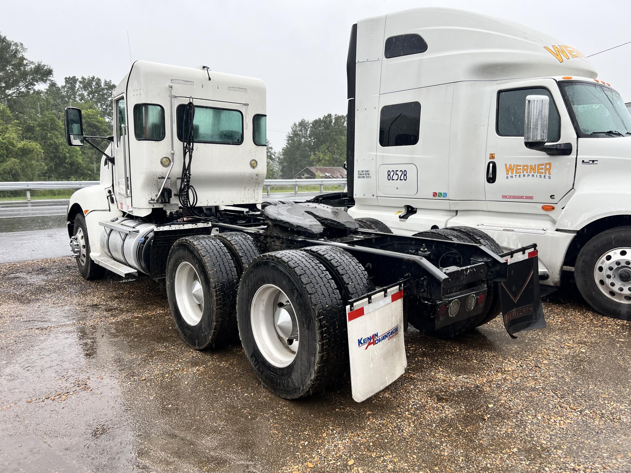 2012 KENWORTH T6 - Image 8