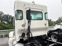 2012 KENWORTH T6 - Image 10