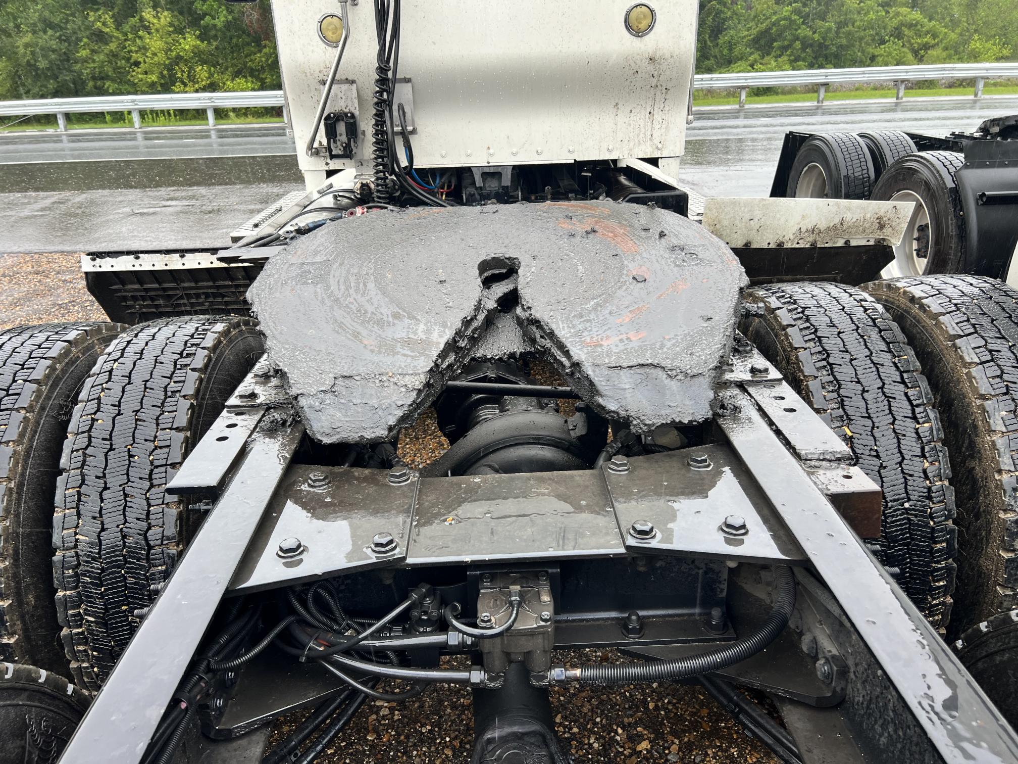 2012 KENWORTH T6 - Image 14