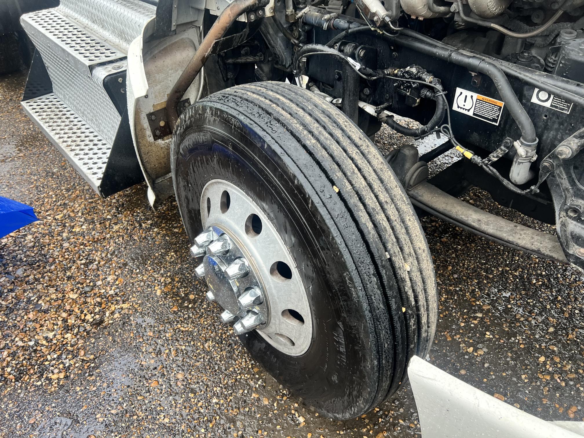 2012 KENWORTH T6 - view 17 of 29