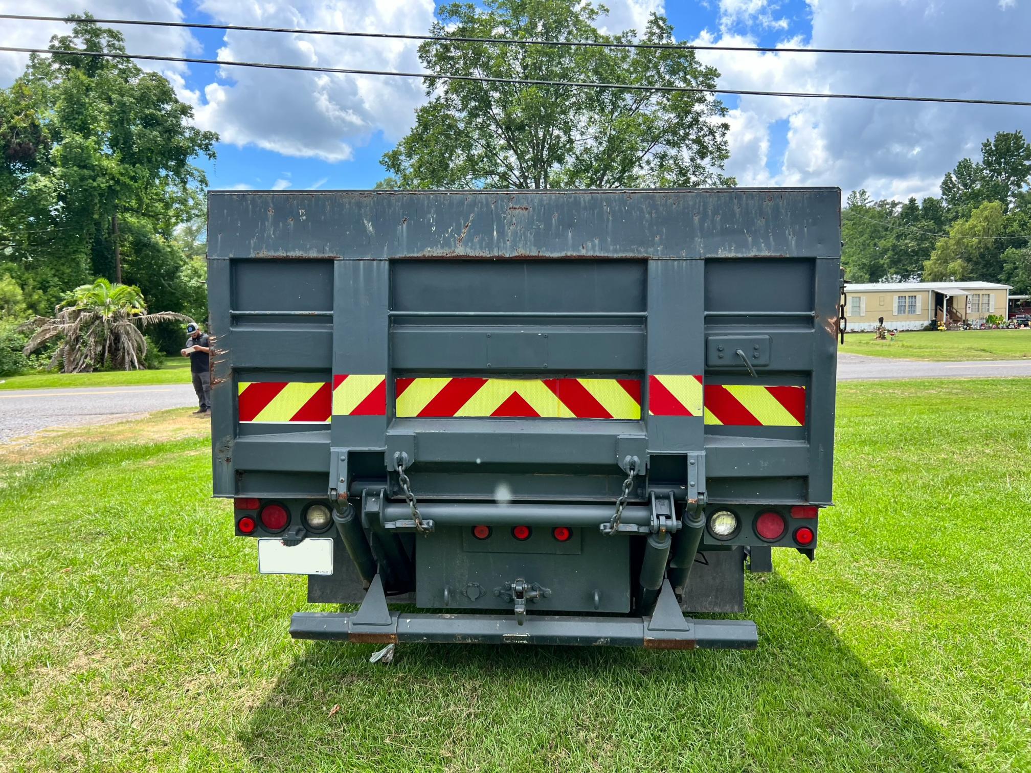 2005 FORD F450 - view 6 of 26