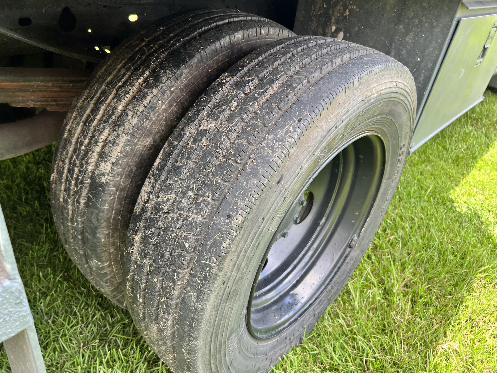 2005 FORD F450 - Image 25