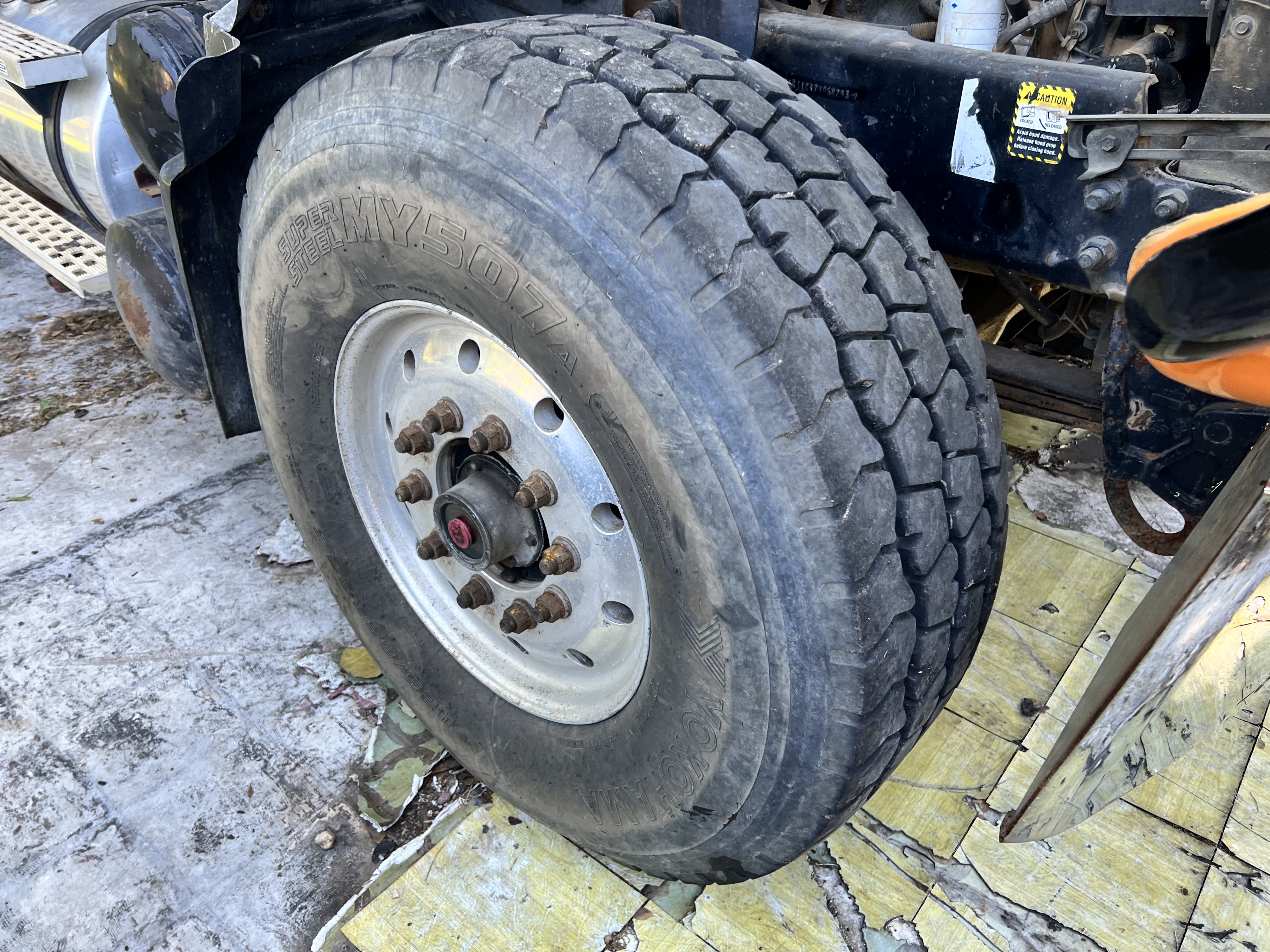 2007 MACK CV713 - Image 24