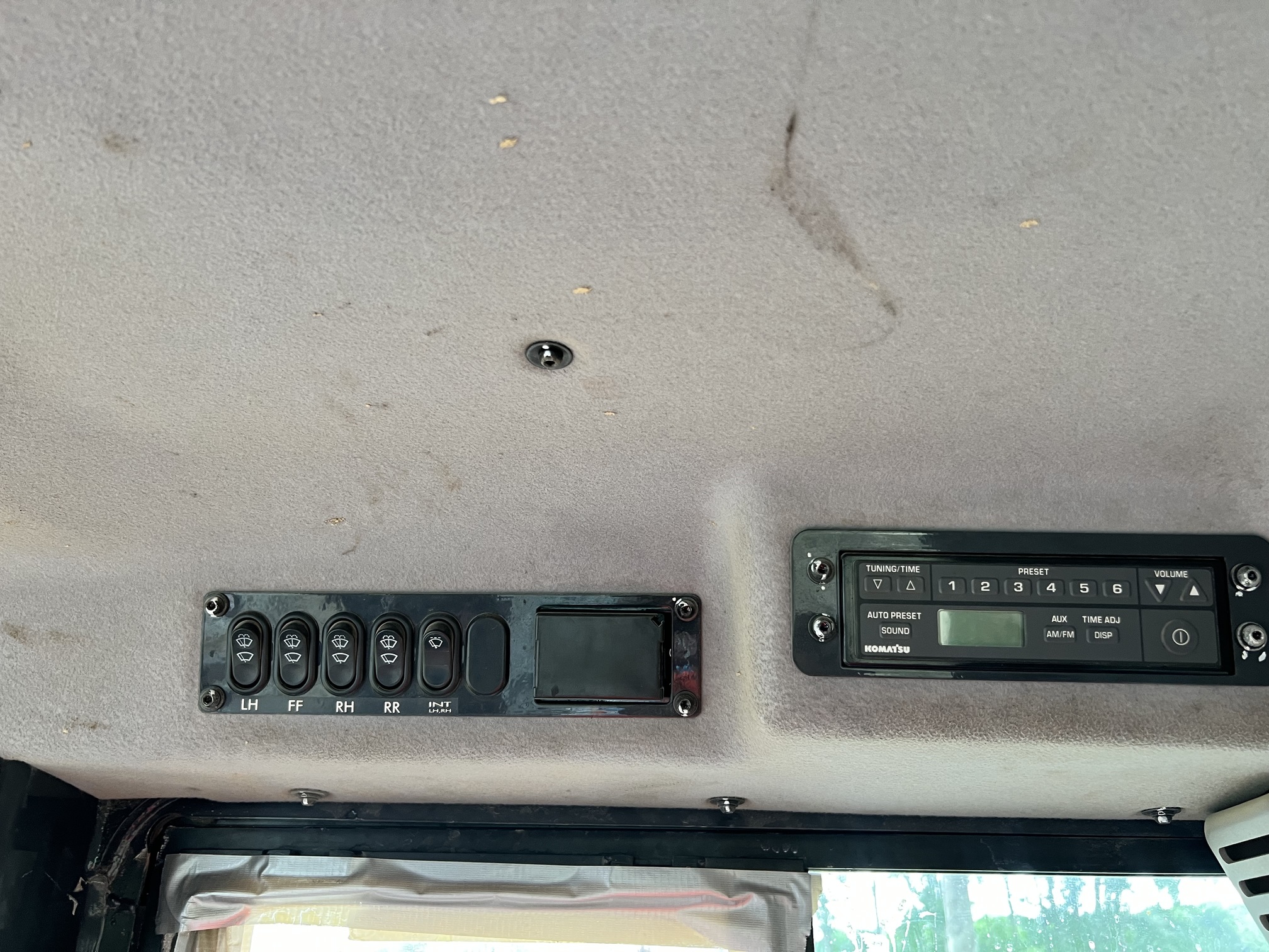 2017 KOMATSU D51PX-24 - Image 34