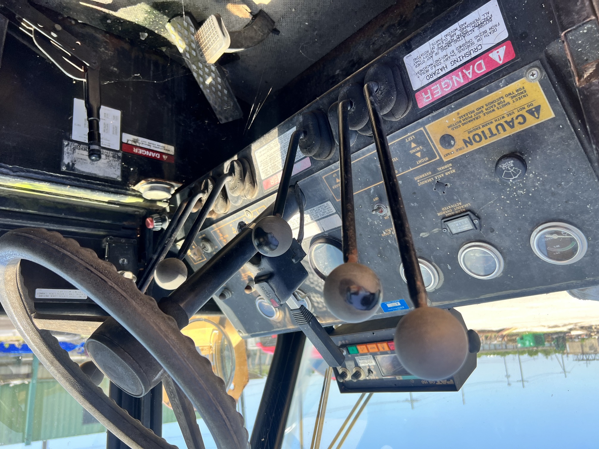 1998 GROVE RT58D - Image 25