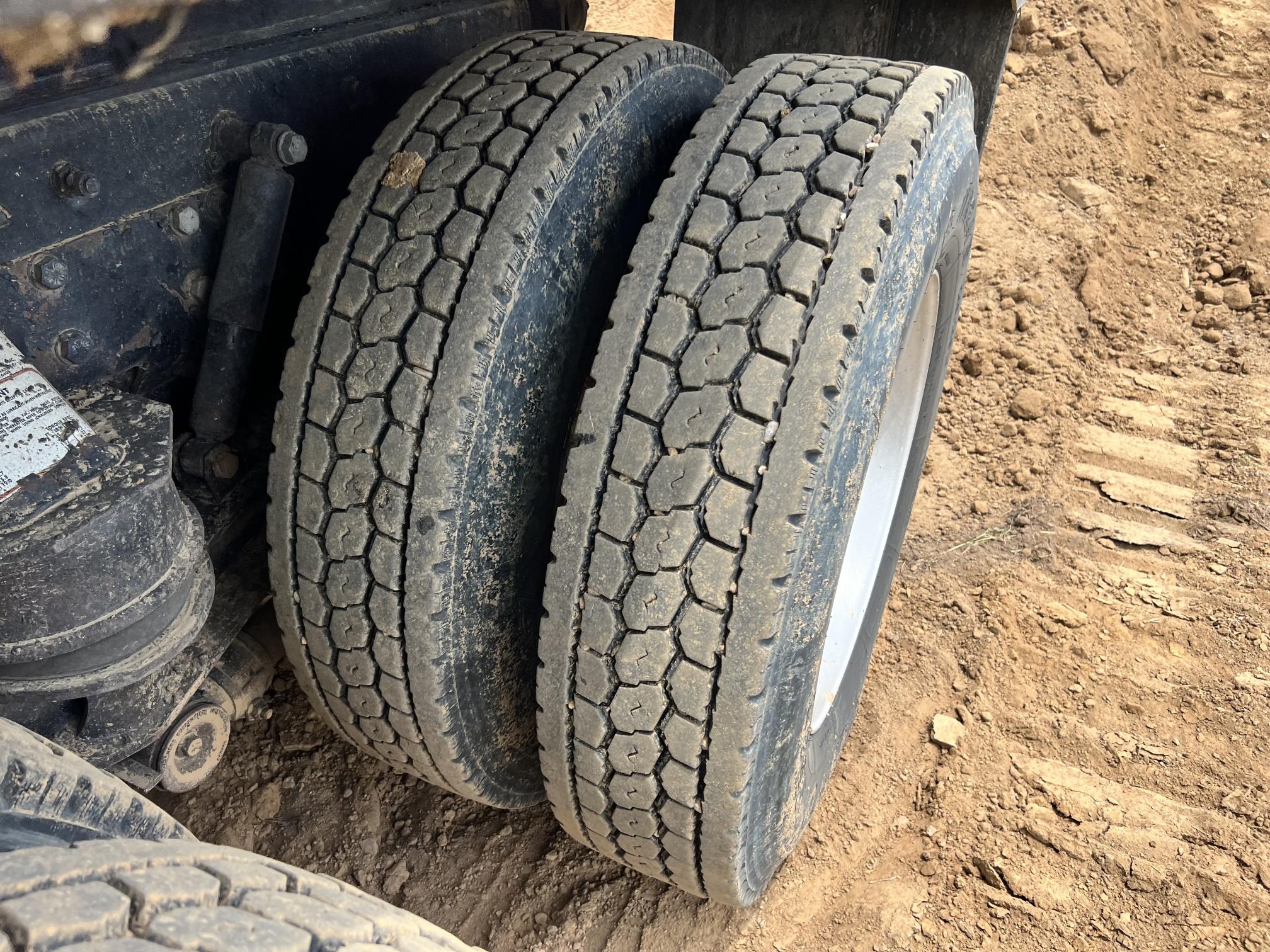 2008 PETERBILT 365 - view 18 of 29