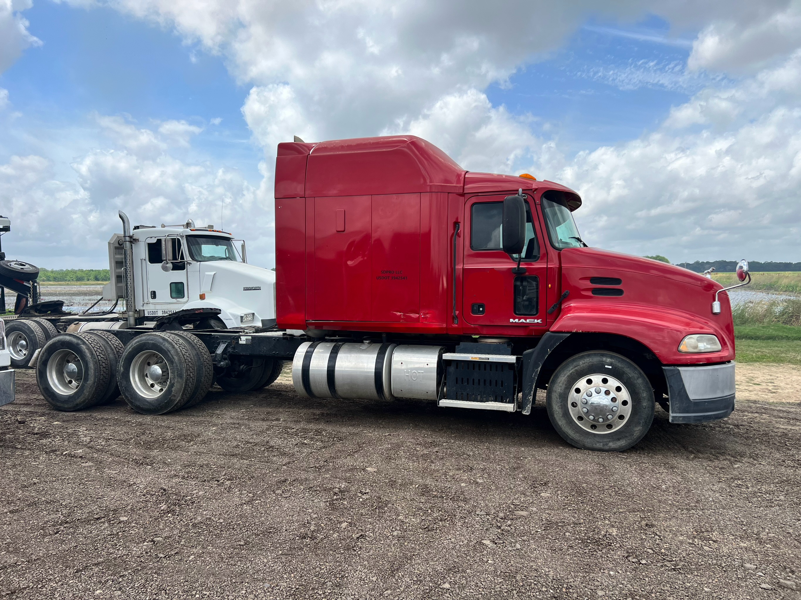 2012 MACK CXU613 - Image 5