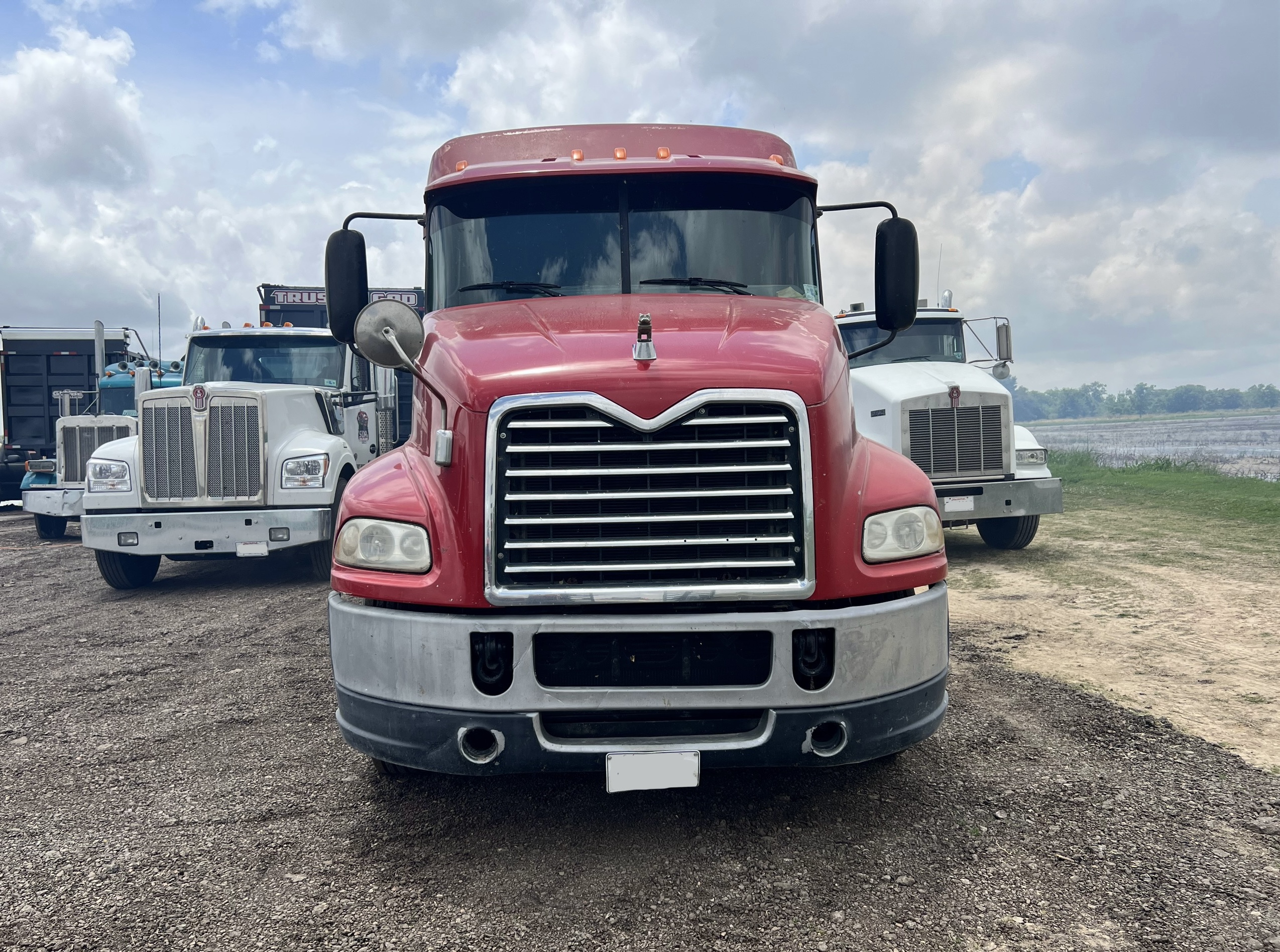 2012 MACK CXU613 - view 4 of 37