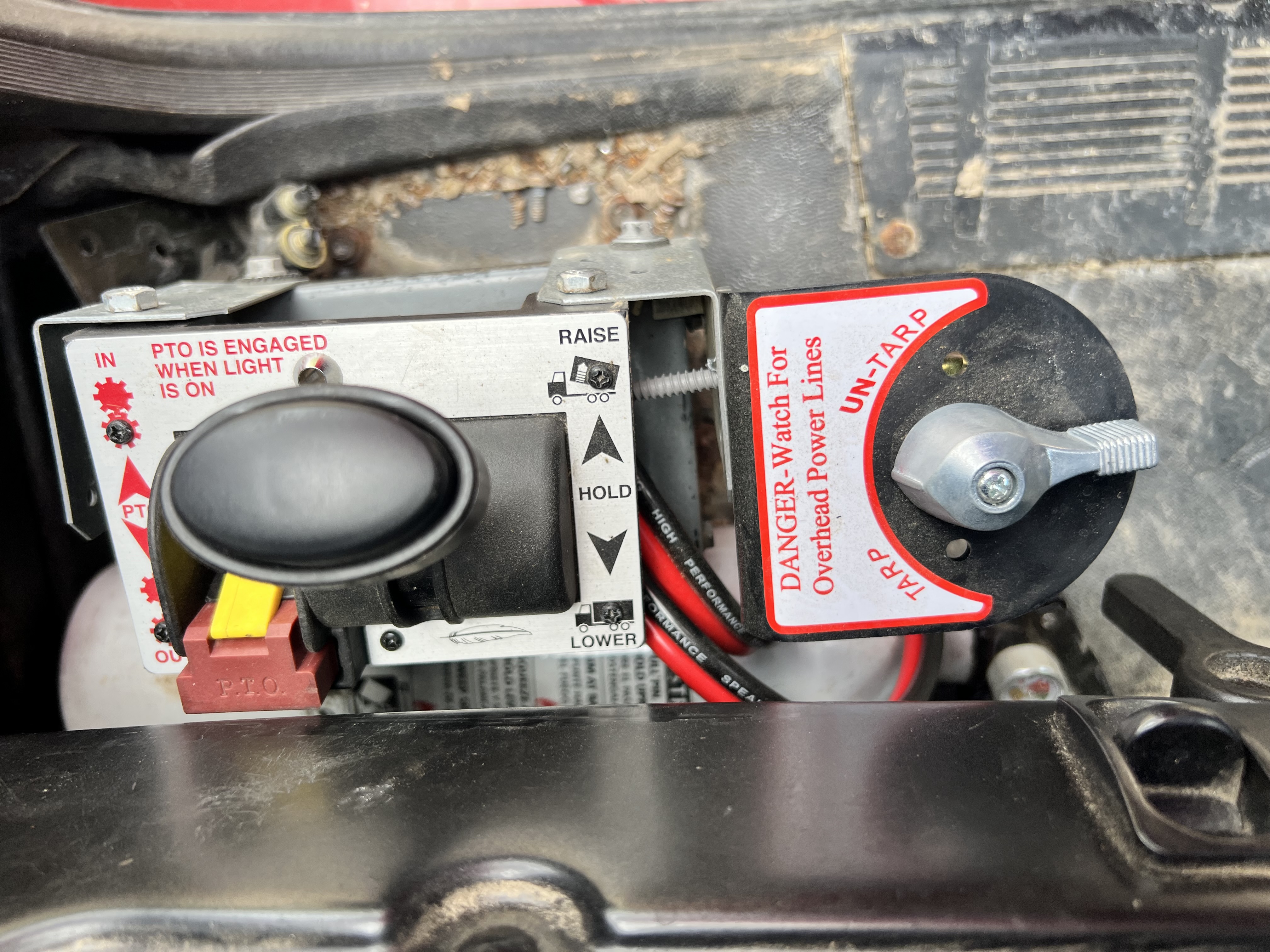 2012 MACK CXU613 - view 17 of 37