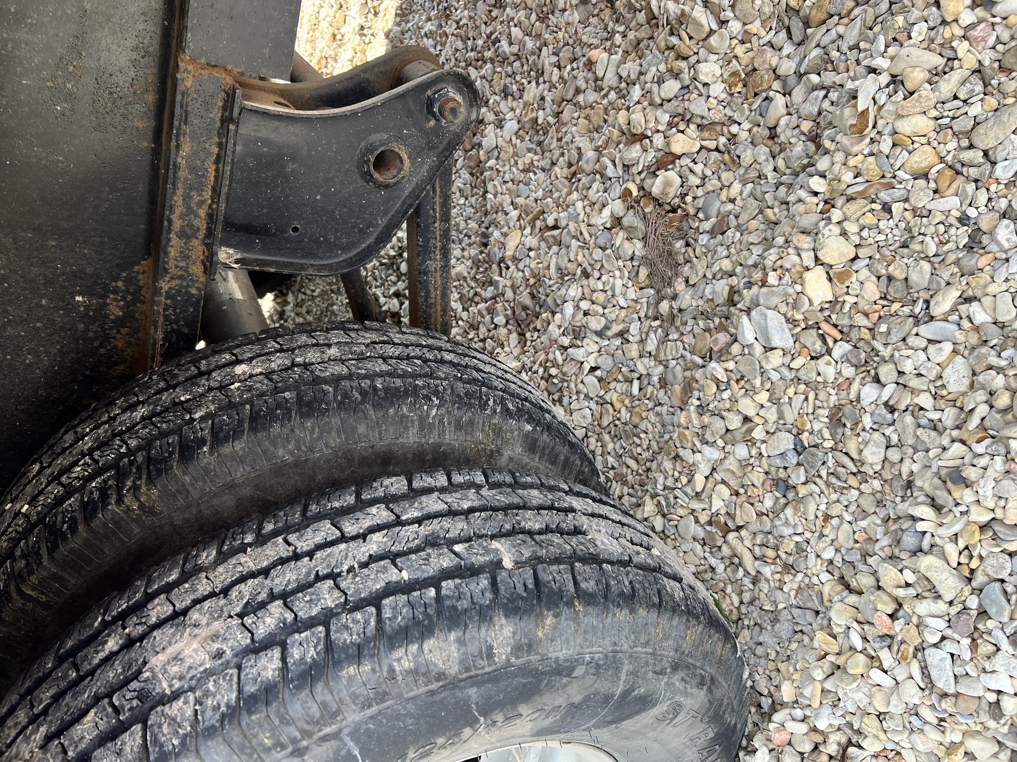 2021 TOP HAT TRAILERS GN259HD 40x102 - view 12 of 17