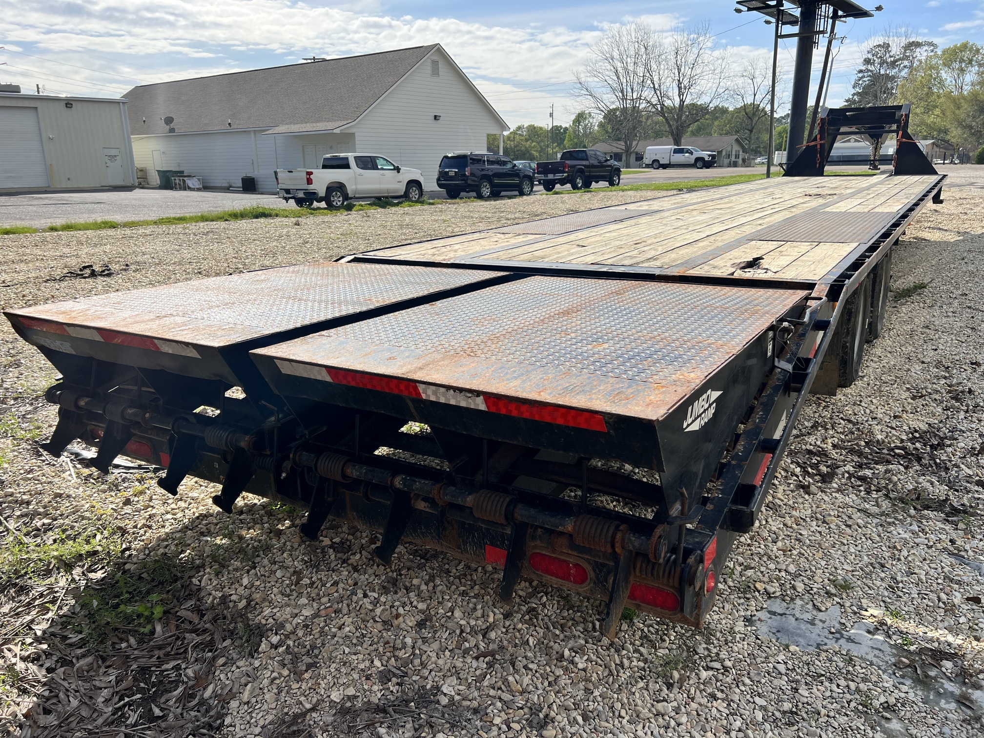 2021 TOP HAT TRAILERS GN259HD 40x102 - view 14 of 17