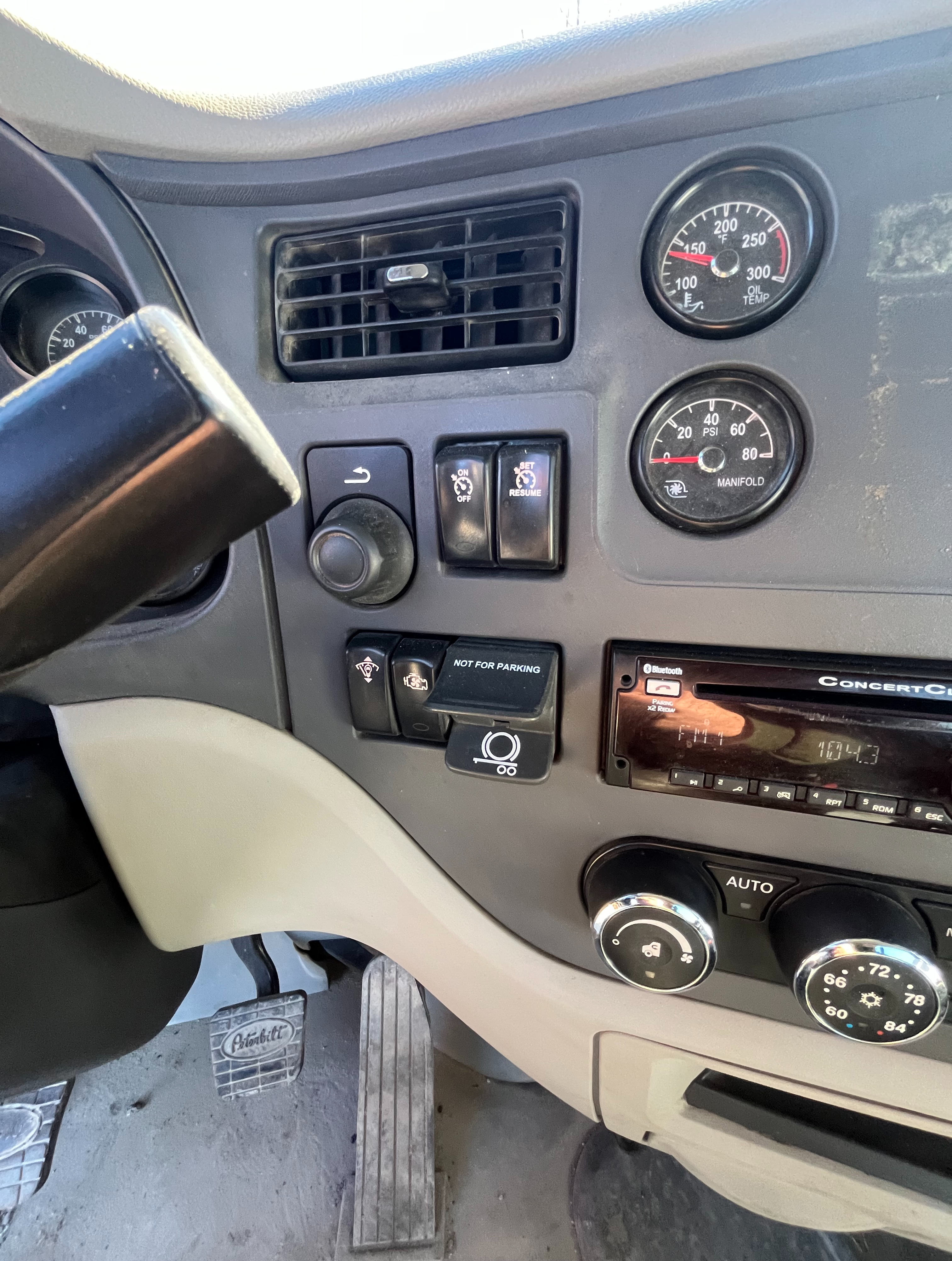 2018 PETERBILT 579 - Image 19