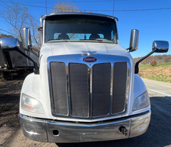 2018 PETERBILT 579 - Image 2