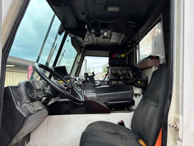 2008 MACK LEU 613 - view 6 of 11