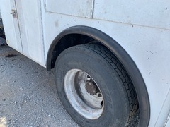 2006 FORD F-750 - Image 18