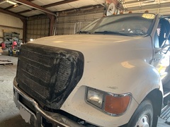 2006 FORD F-750 - Image 4