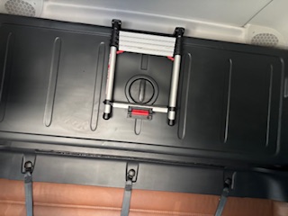 2023 FREIGHTLINER - view 12 of 27