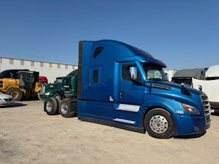 2023 FREIGHTLINER - view 8 of 27
