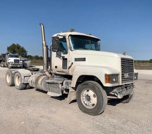 2019 MACK PI647 - view 2 of 23