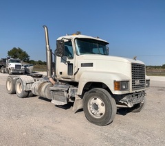 2019 MACK PI647 - Image 2