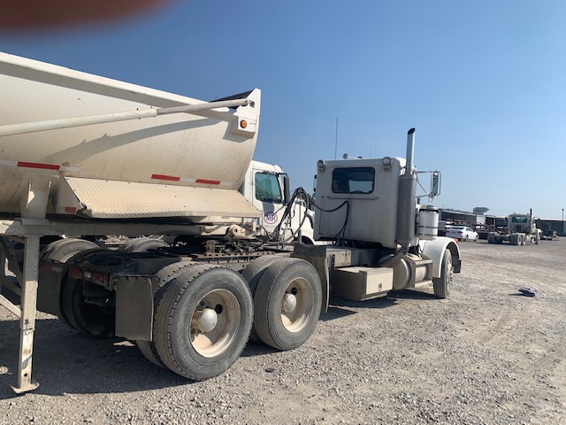 1989 PETERBILT 379 - Image 6